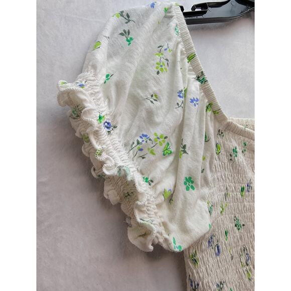 Me to We White Floral Peplum Ruffeel Off Shoulder Top, Size Juniors M - Picture 5 of 11